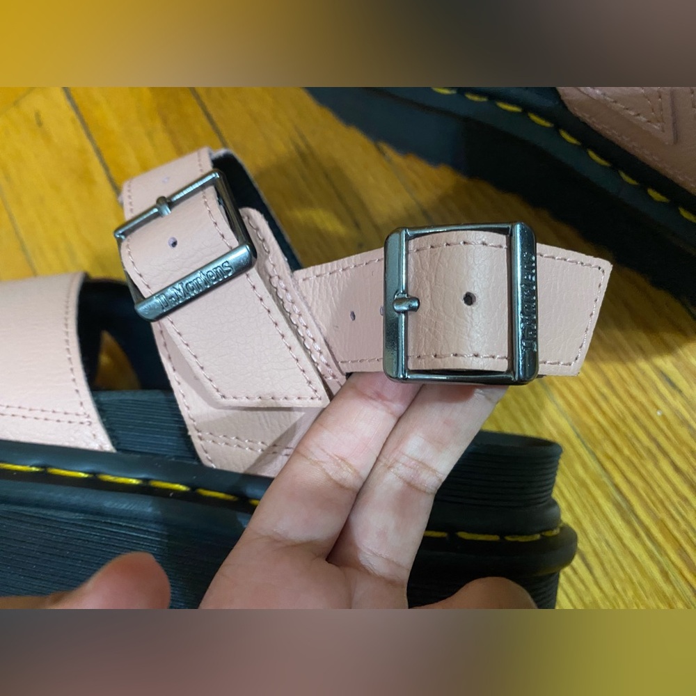 Dr. Martens: Voss II sandals - Picture 7 of 16